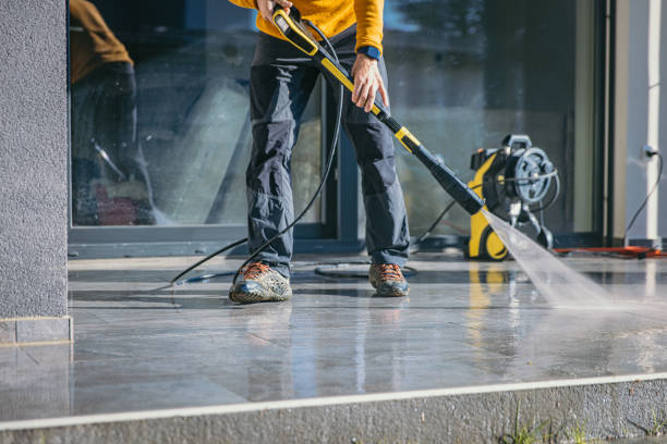 Best Roof Power Washing Services  in Oakfield, WI